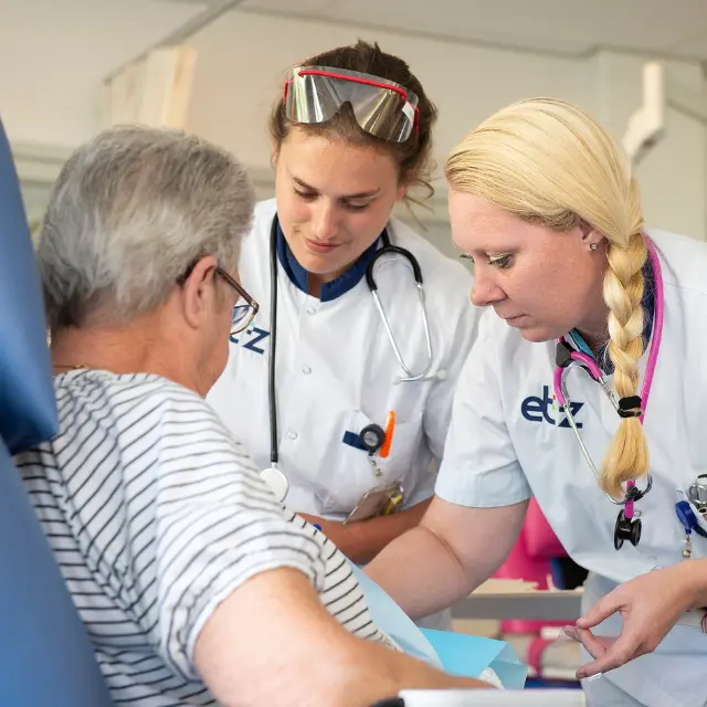 Dialyse verpleegkundigen in actie
